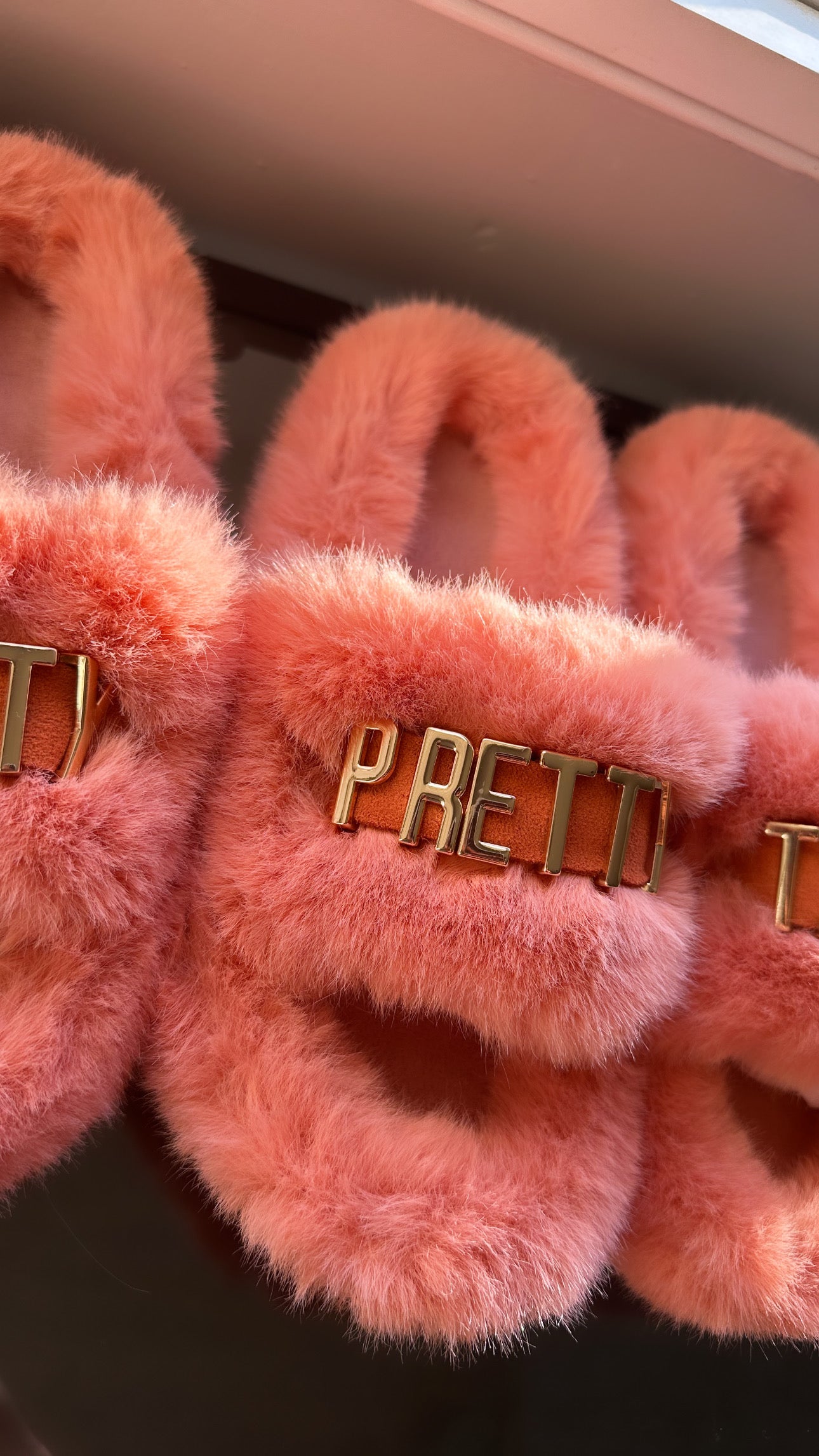 Pretty Thang Fur Sandals - Pink